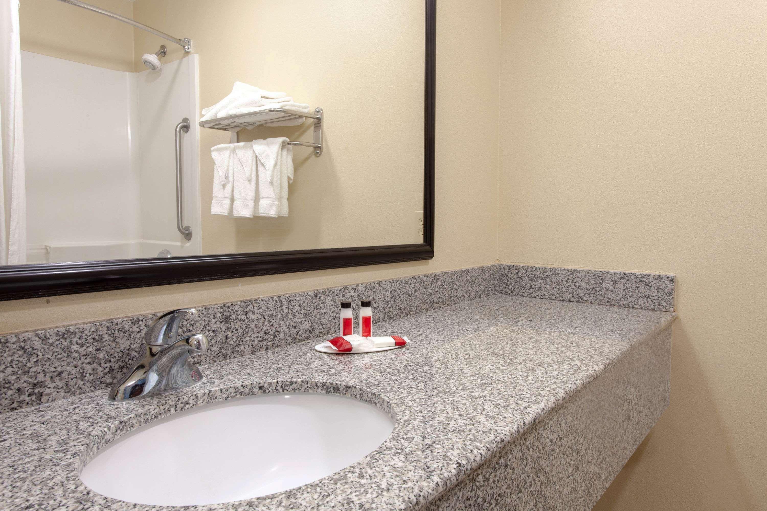 Georgetown Spark By Hilton Savannah South I-95 מראה חיצוני תמונה