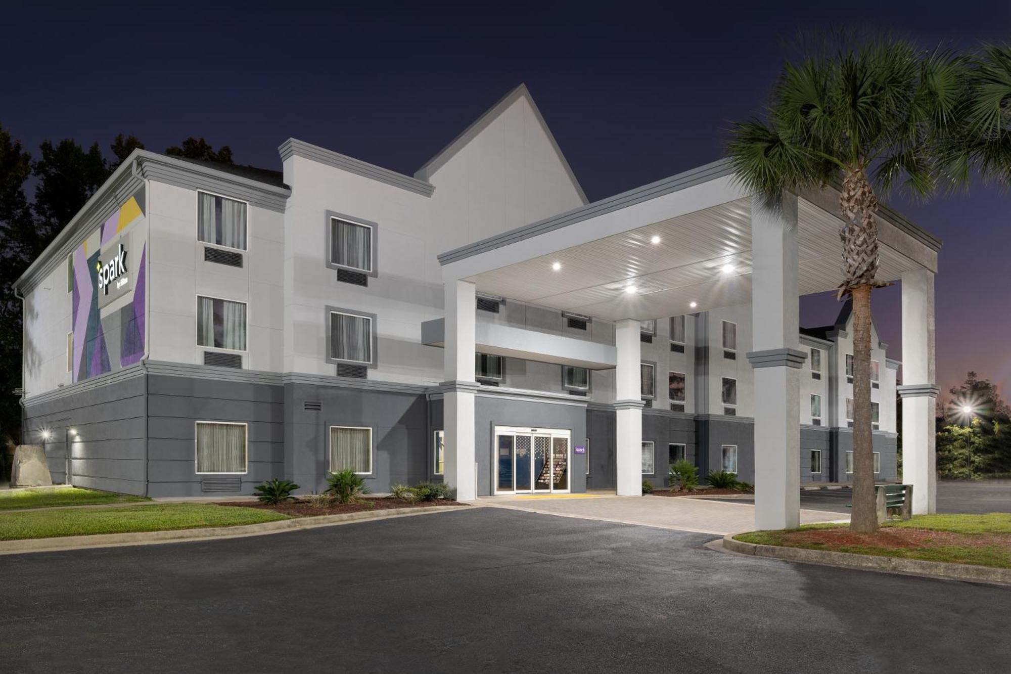 Georgetown Spark By Hilton Savannah South I-95 מראה חיצוני תמונה