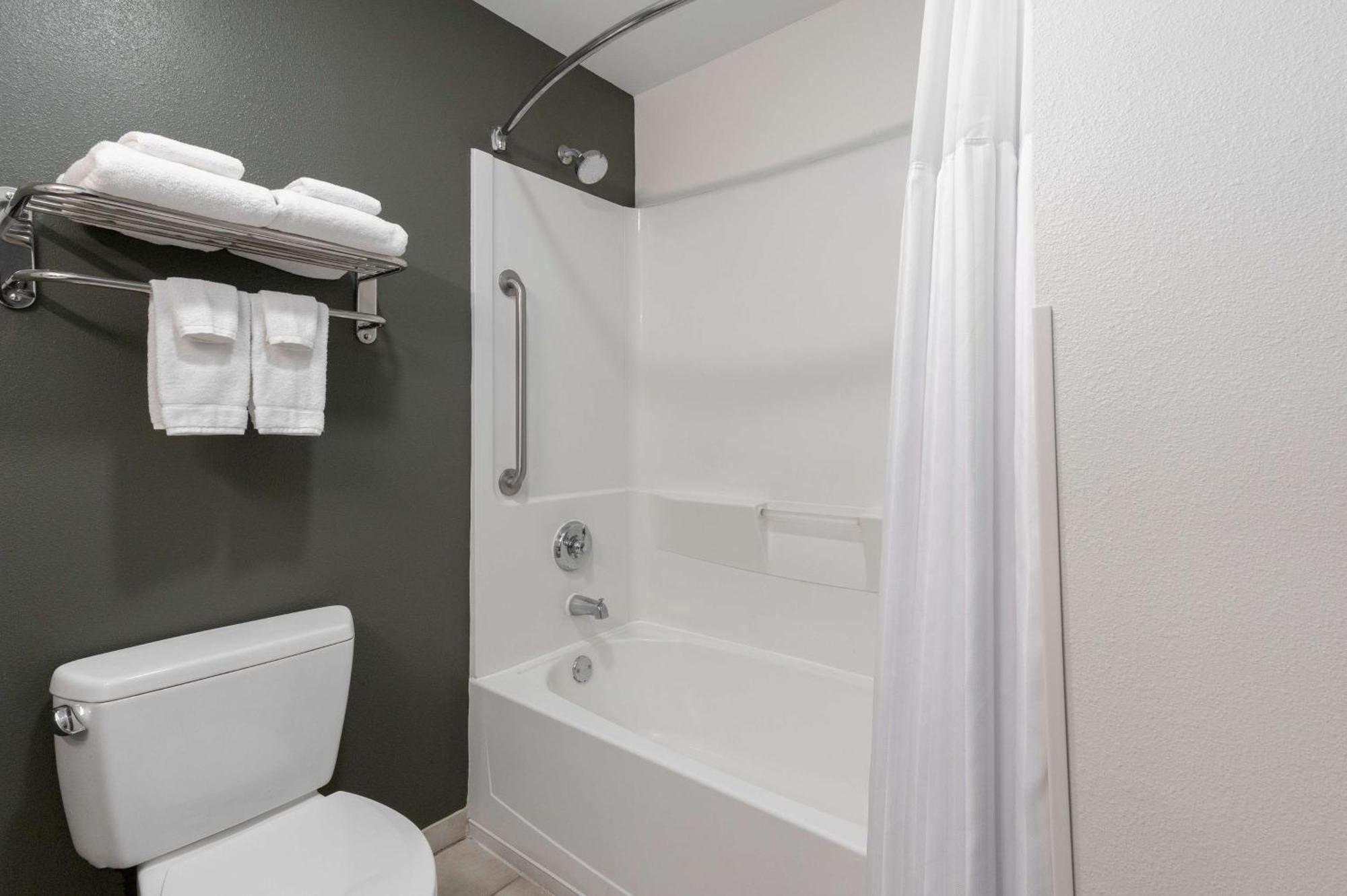Georgetown Spark By Hilton Savannah South I-95 מראה חיצוני תמונה